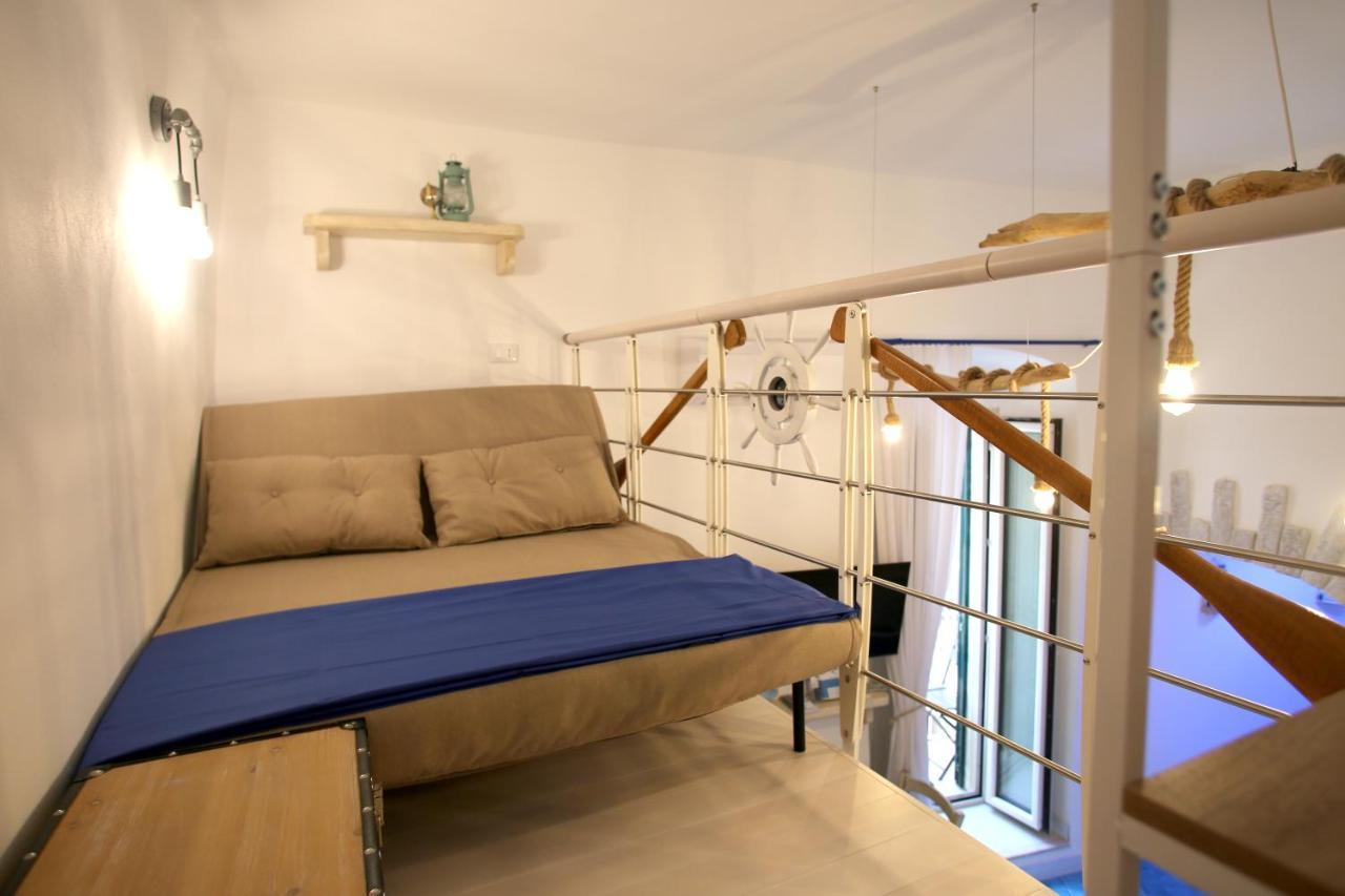 Piazzetta Petrone Apartments + Parking Vieste Exterior foto