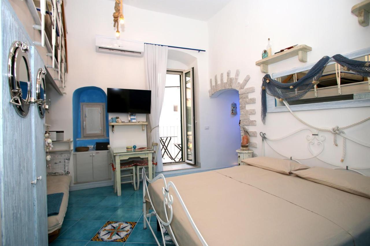 Piazzetta Petrone Apartments + Parking Vieste Exterior foto